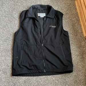 Columbia vest